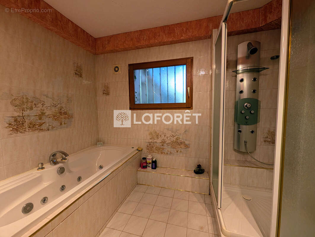 Maison à MILLY-LA-FORET