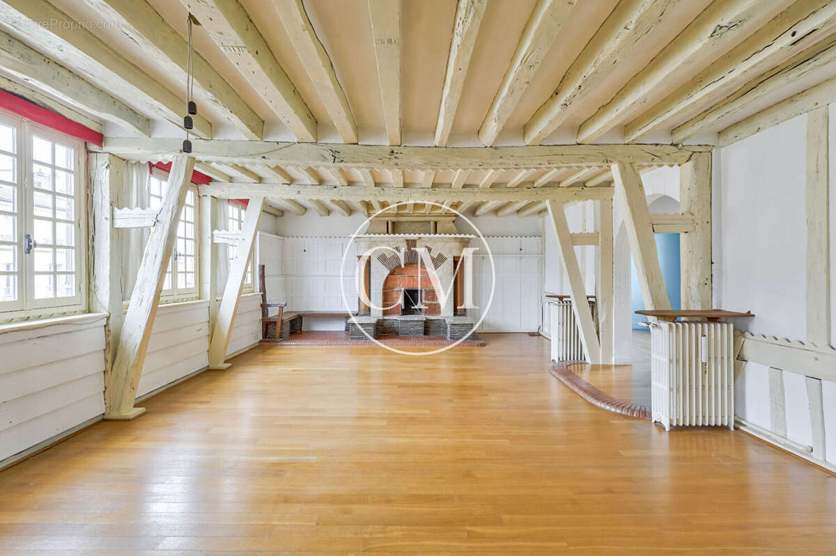 Appartement à VERSAILLES