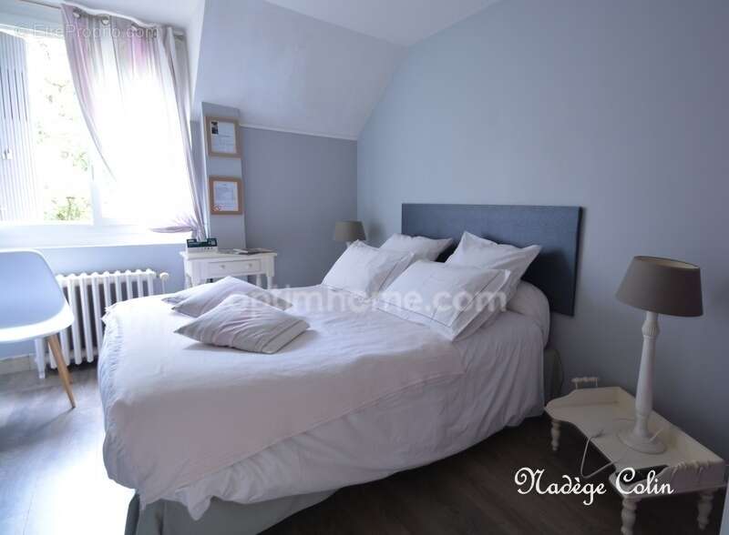 Maison à MILON-LA-CHAPELLE