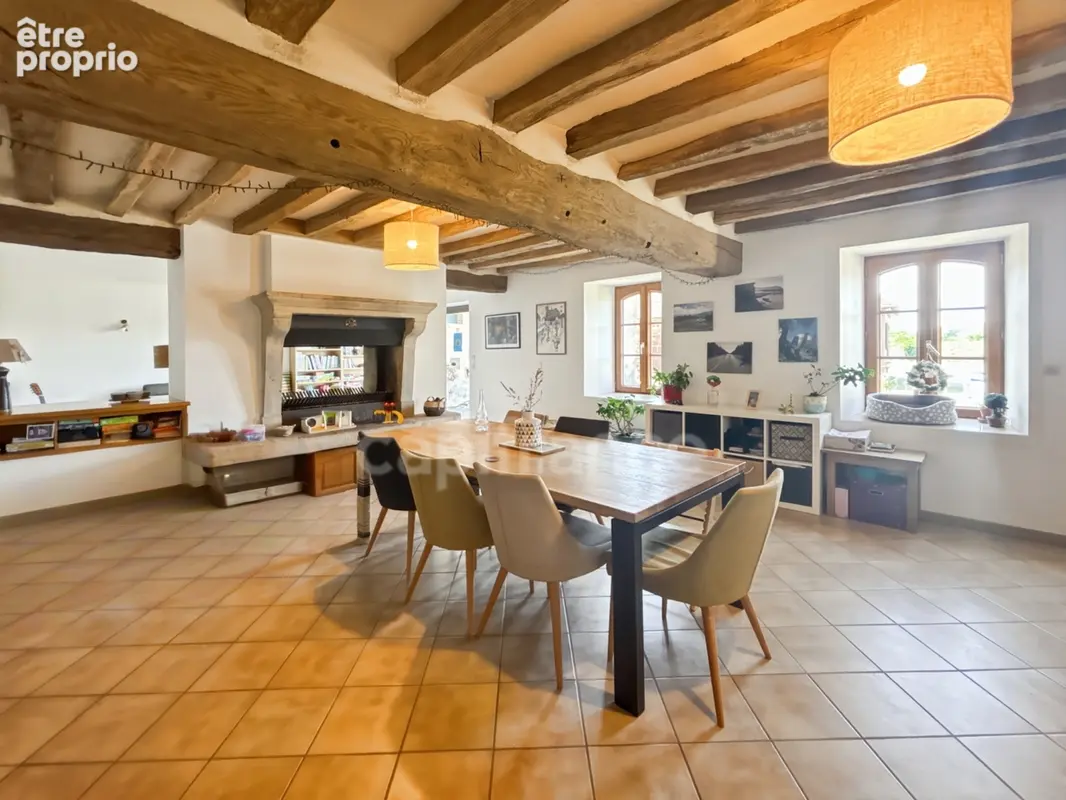 A vendre SAINT JEAN D’ASSÉ Maison de caractère avec dépendances sur 2,5 hectares - photo 3