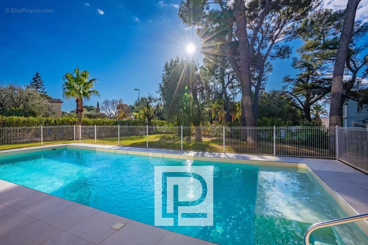 Appartement à LE CANNET