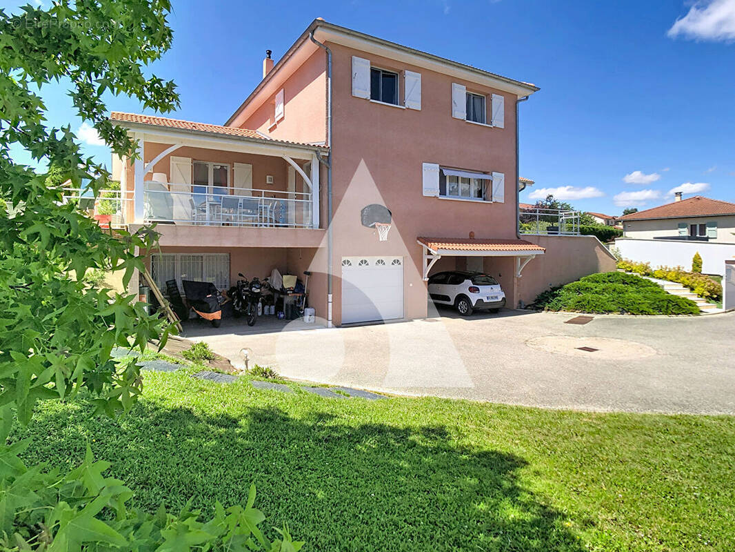 Maison à POMEYS