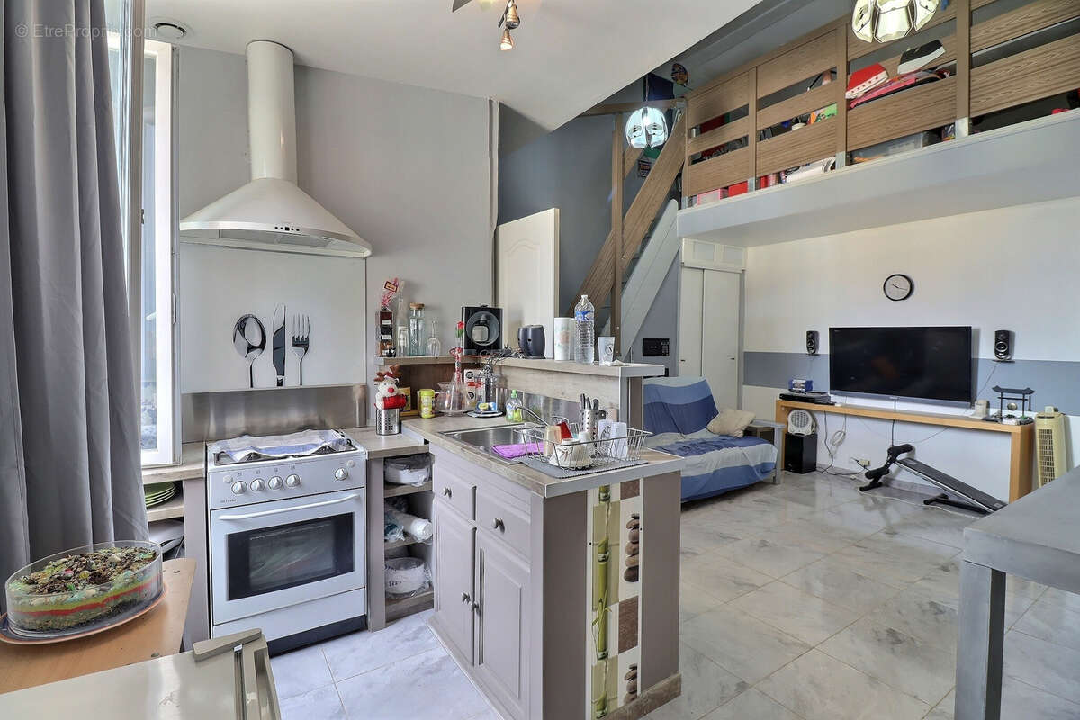 Appartement à LUNEL