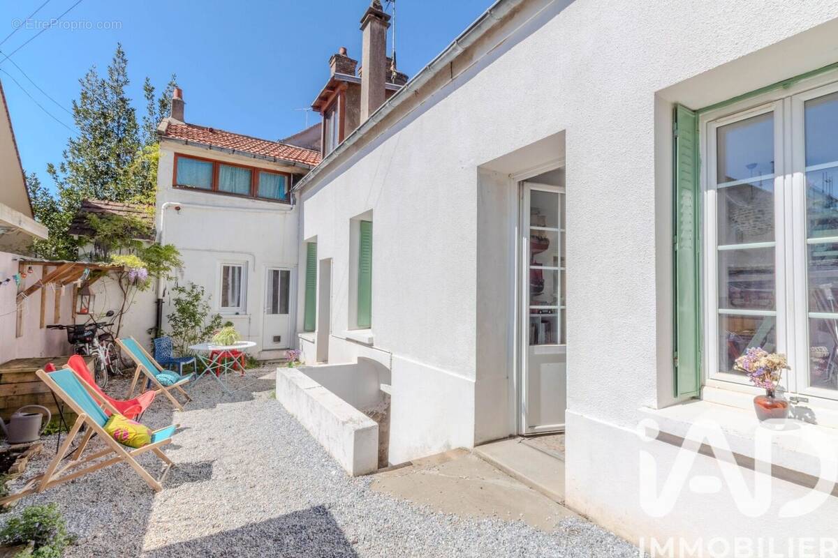 Photo 1 - Maison à MONTIGNY-SUR-LOING