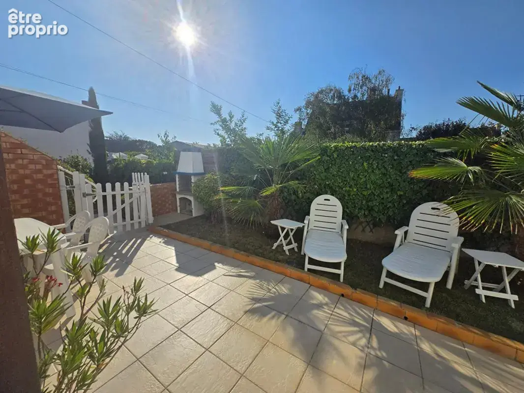 Photo Maison à Port-Louis au prix de 609 615€