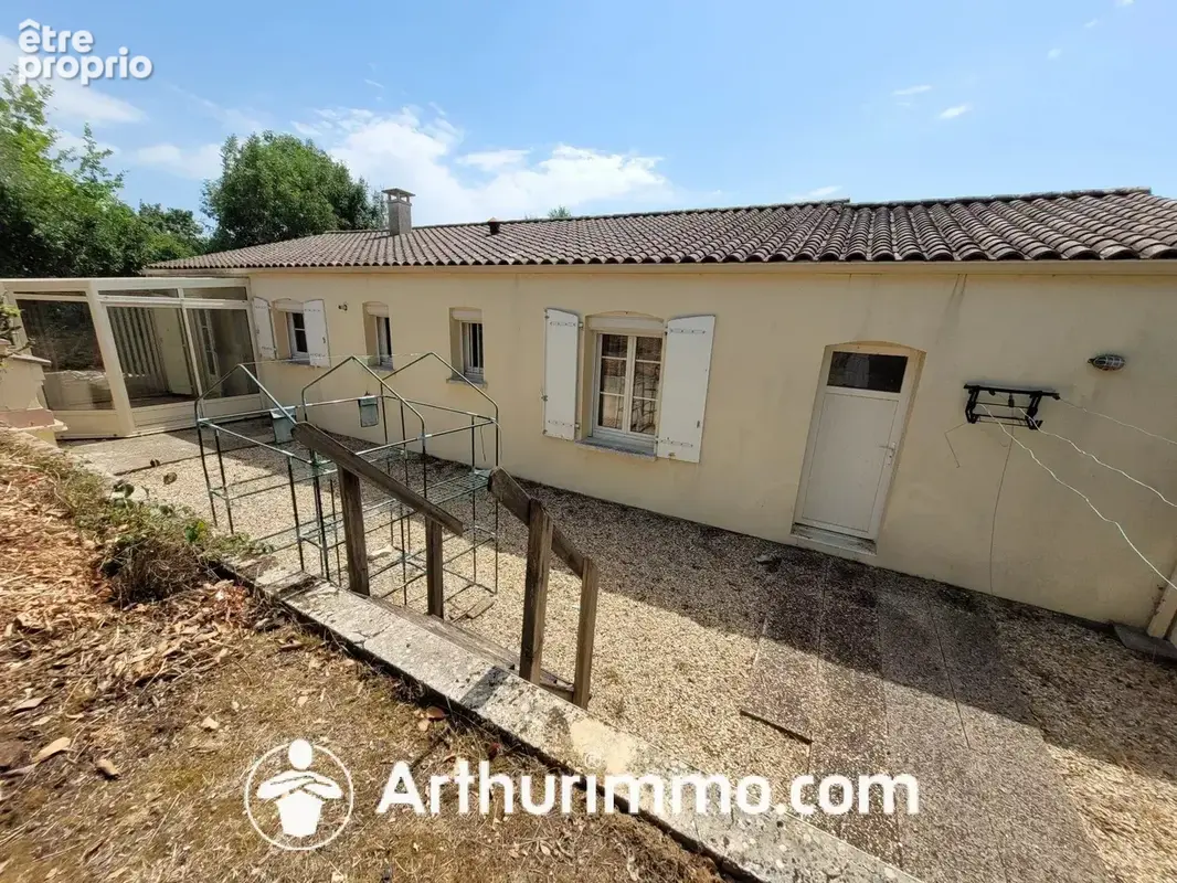 Vente Maison Saint-jean-d'angely(17400) 200 400ï¿œ - photo 3