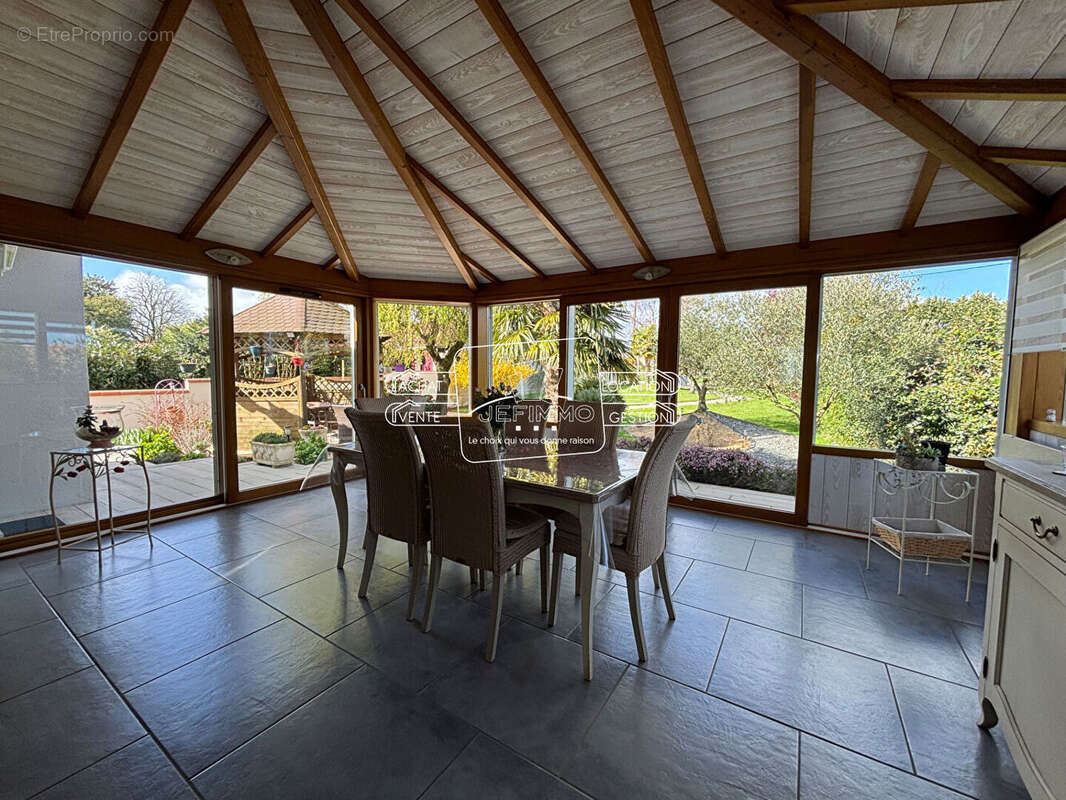 Maison Divatte Sur Loire 5 pièce(s) 128 m2 - photo 2