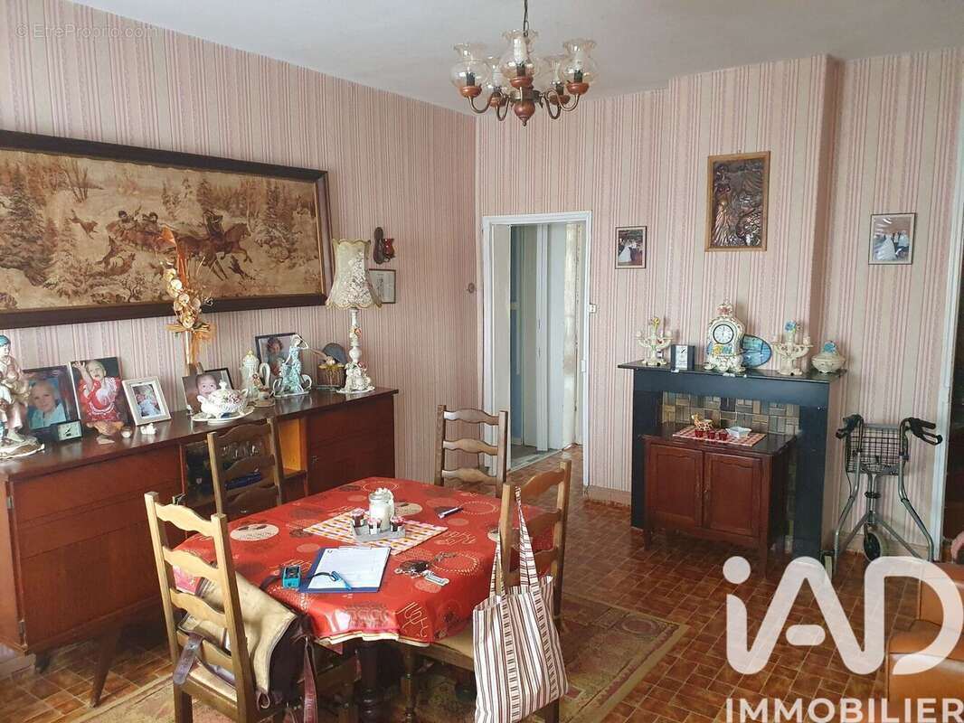 Photo 2 - Maison à VERMELLES