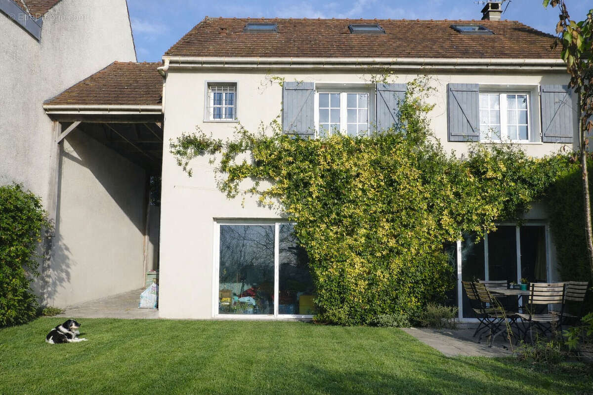 Maison à THORIGNY-SUR-MARNE