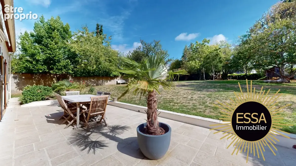 Maison 8 pièces 167 m² à vendre à Auteuil (78770) - photo 3