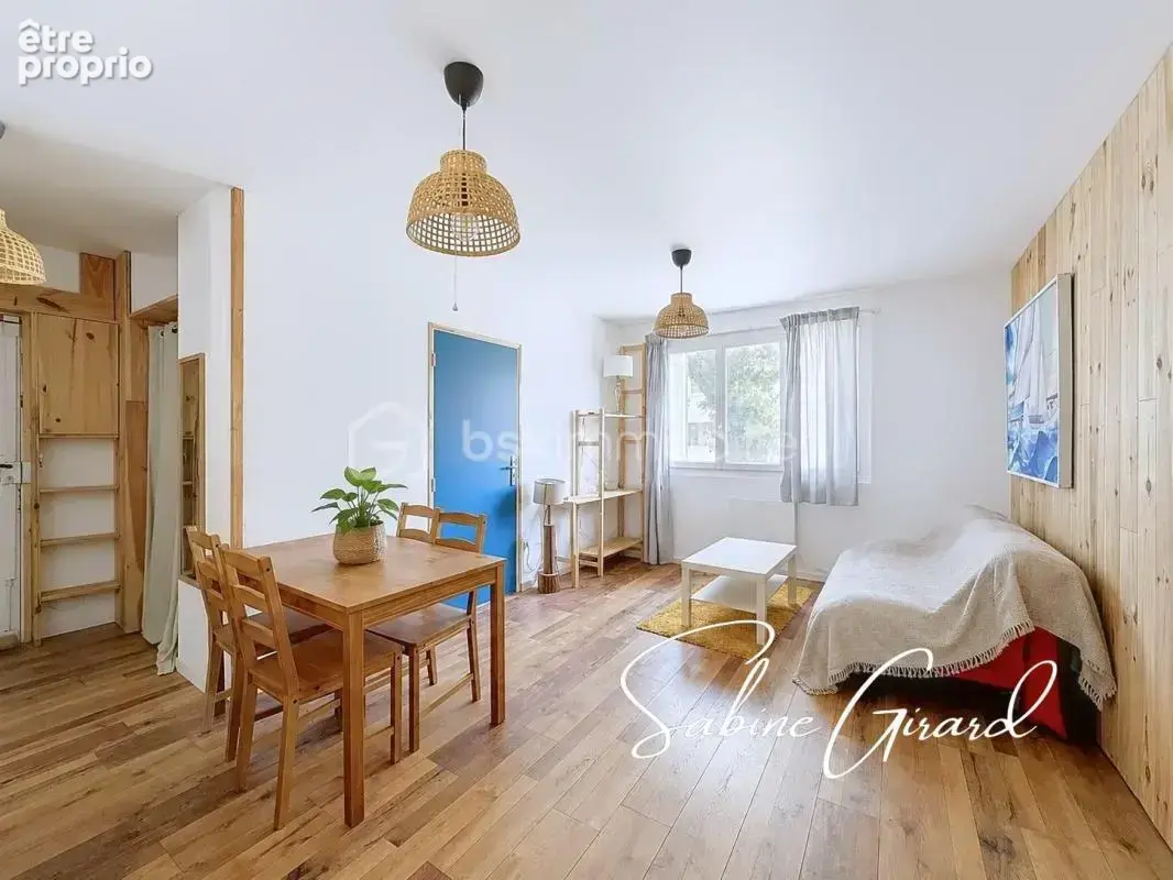 Appartement à SAINT-MARTIN-D'HERES