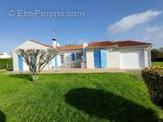 Maison à BOIS-DE-CENE