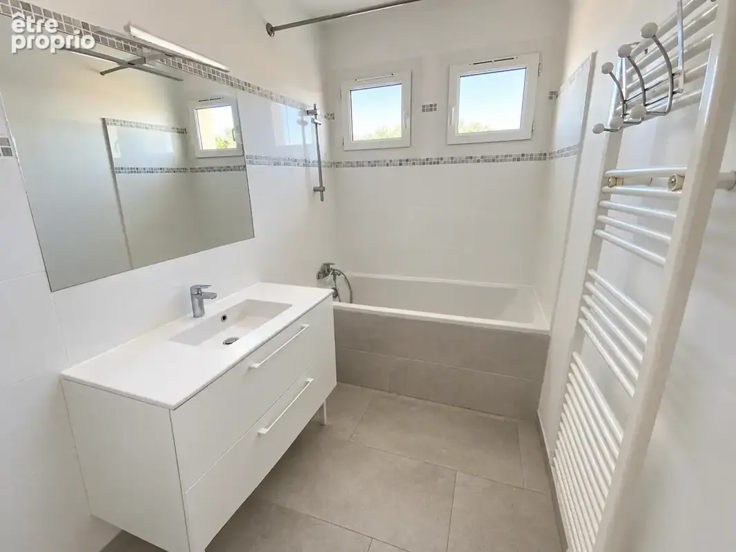 À vendre LAMALGUE   T4 de 75 m2 au dernier étage - photo 6