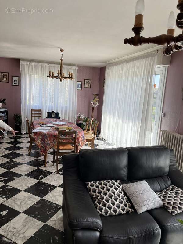 Maison à SACY-LE-GRAND