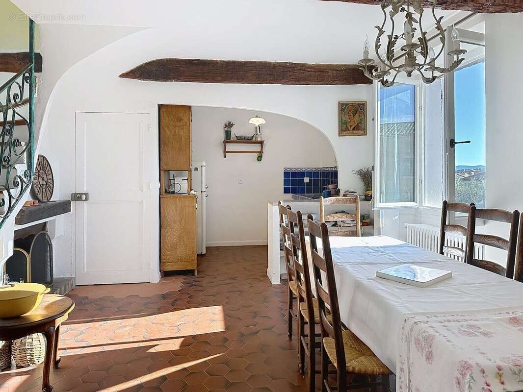 Maison à LORGUES
