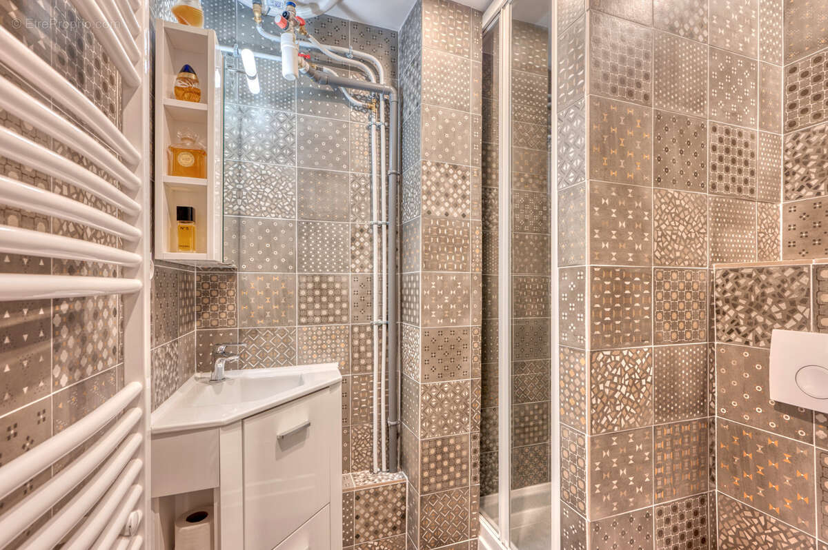 Appartement à PARIS-3E