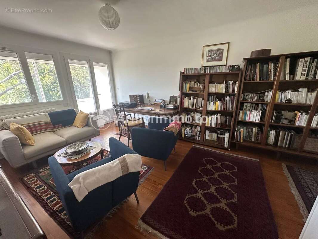 Maison à étage, 118 m², 2 ch, hangar - photo 5