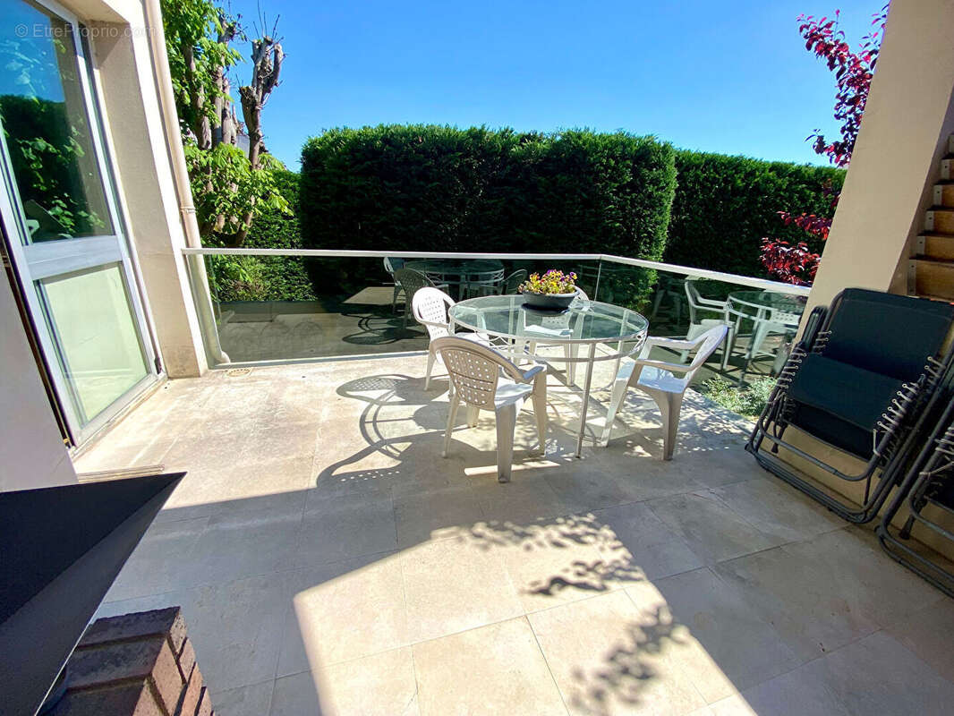 Maison à SARTROUVILLE