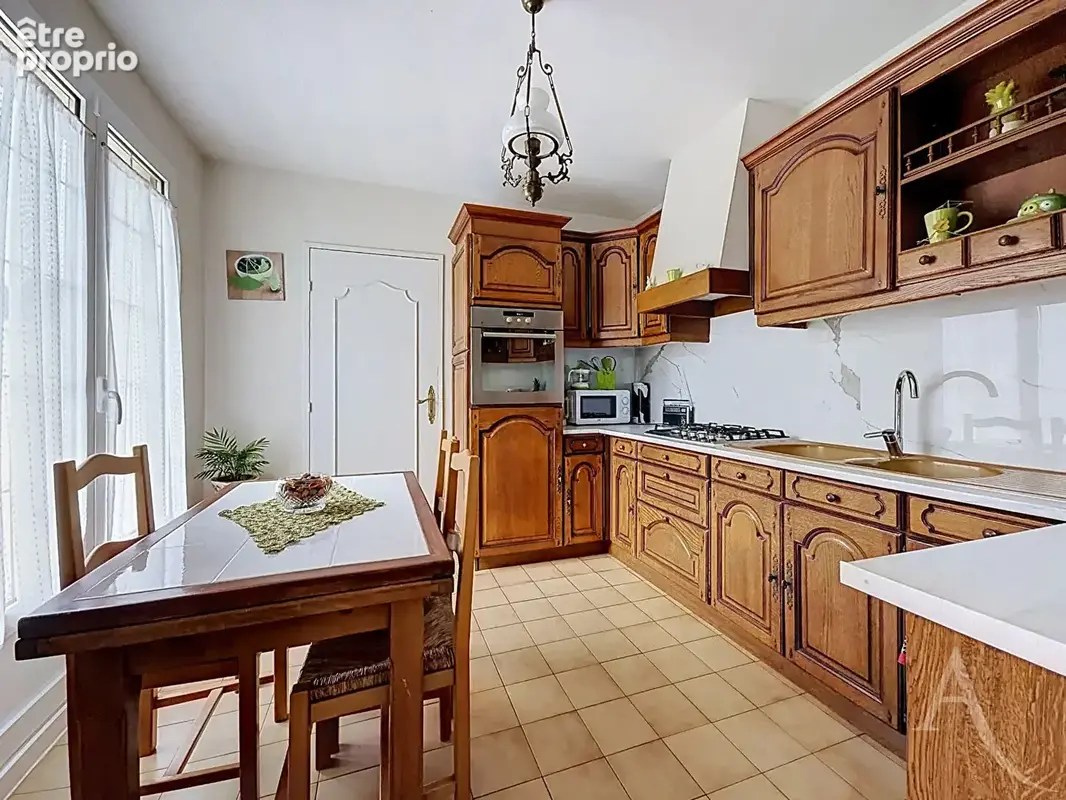 Maison Mantes La Ville de plain pieds 4 chambres et 460m² de terrain - photo 4
