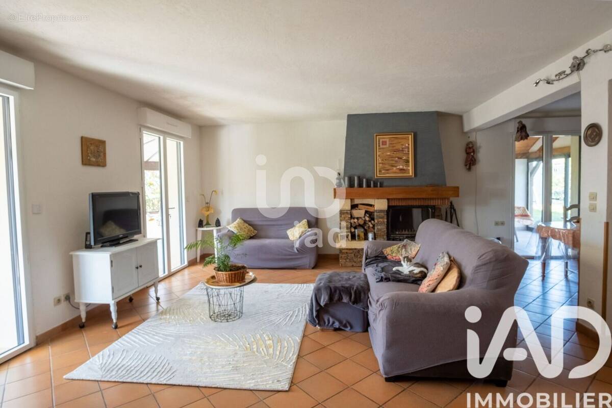 Photo 1 - Maison à VERNOU-LA-CELLE-SUR-SEINE
