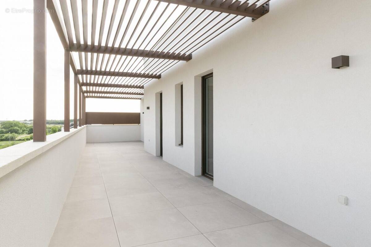 Appartement à CASTRIES