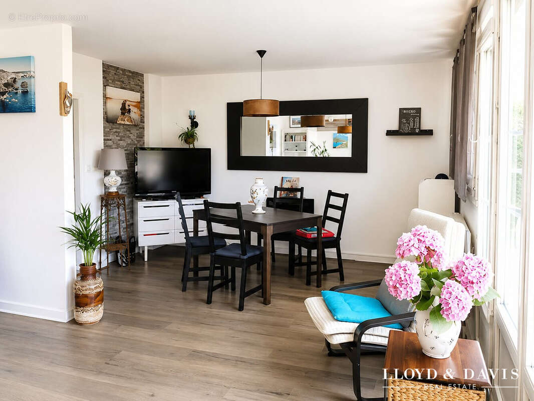Appartement à MEYLAN