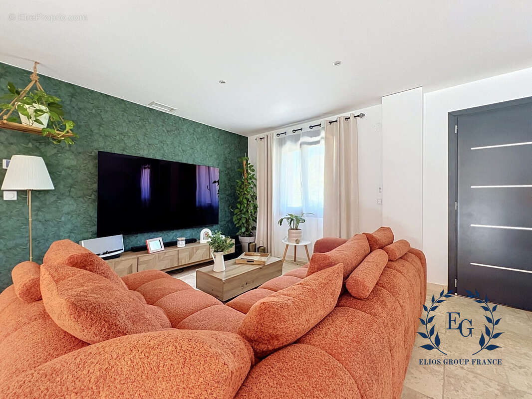 Maison 122 m² à Rocbaron  - photo 7