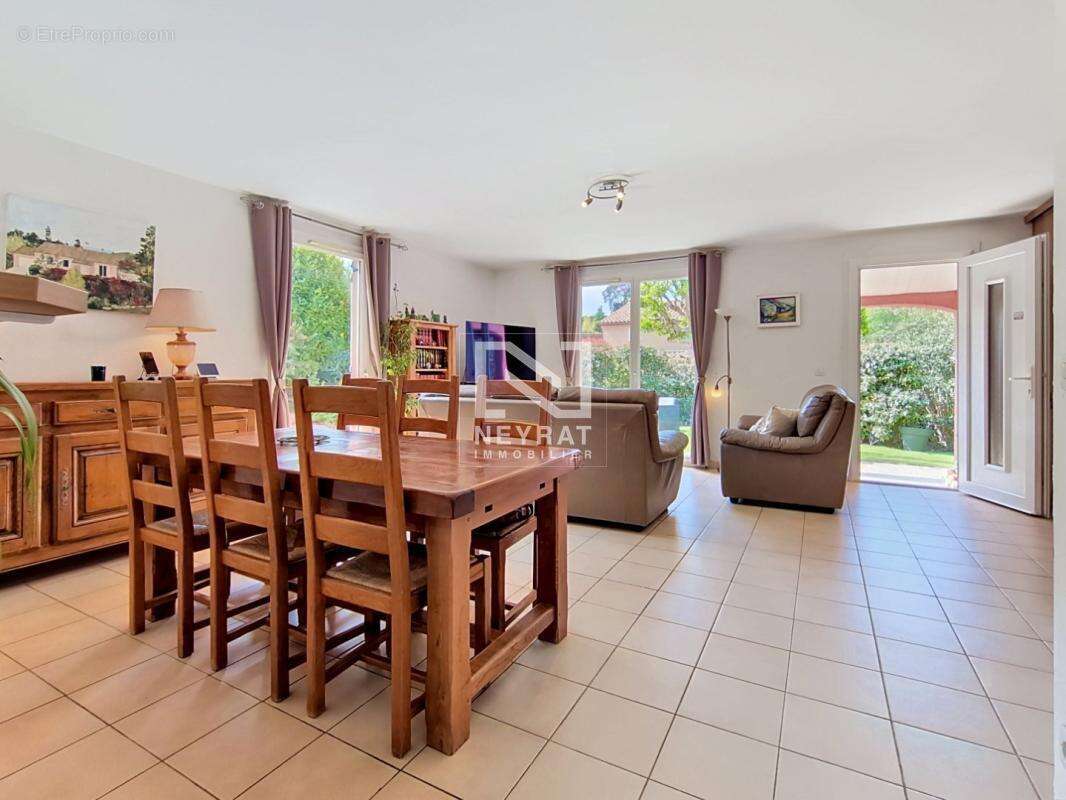 Montauroux maison 3 chambres /garage /piscine - photo 12