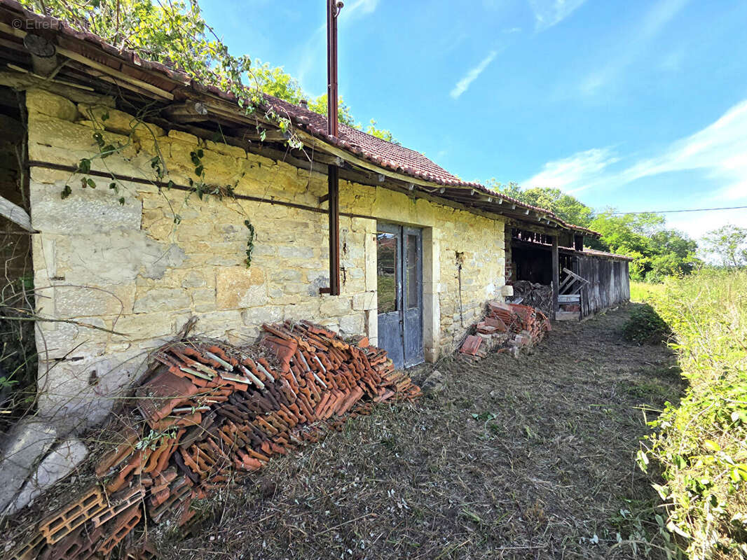 Maison à LARNAUD