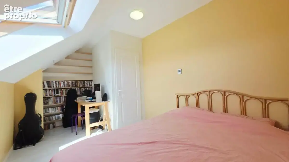 Saint doulchard maison 4 pieces 3 chambres jardin sous-sol - photo 13