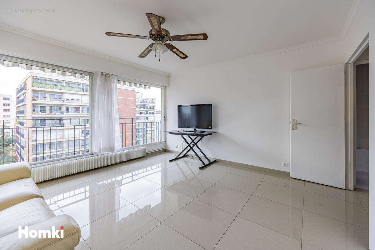 Appartement à PARIS-11E