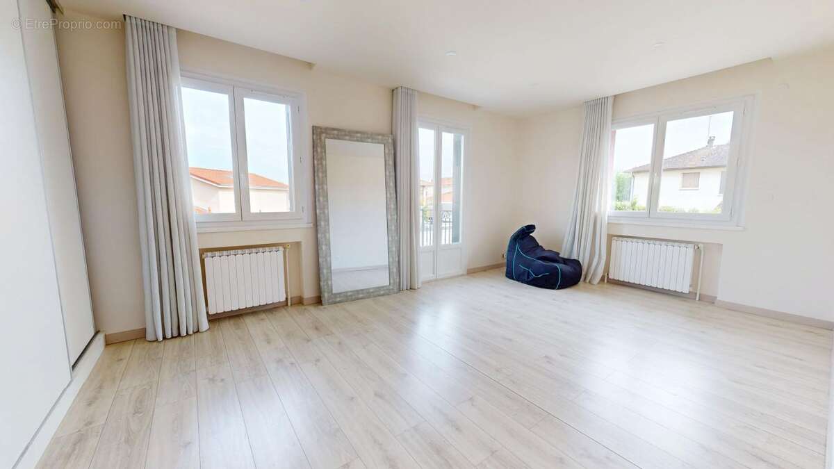 Maison à CRAPONNE