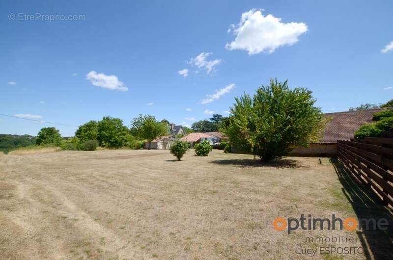 Maison à NANTEUIL-EN-VALLEE