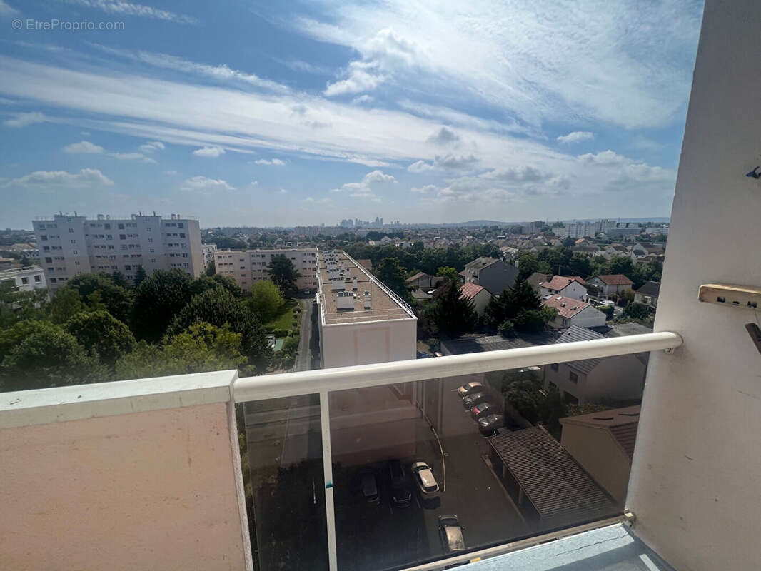 Appartement à SARTROUVILLE