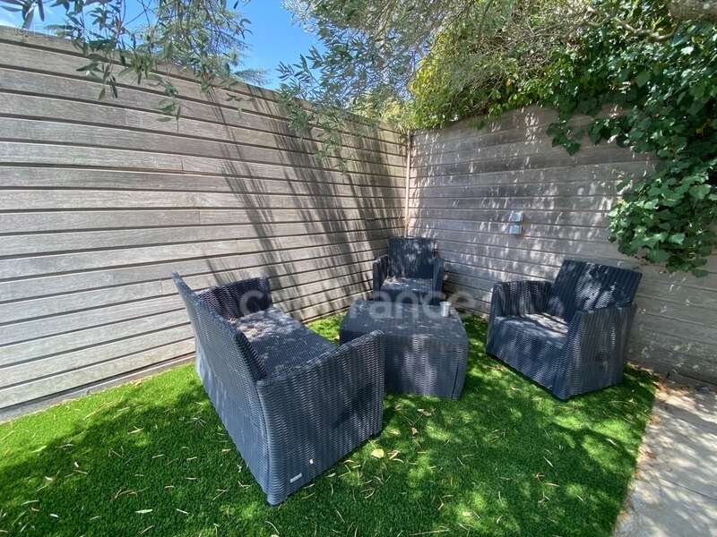 À SAINT MAXIMIN (30) Splendide propriété de 280 m², à 5 min d’Uzès proche de toutes commodités, sur un terrain clos et arboré d’ - photo 18