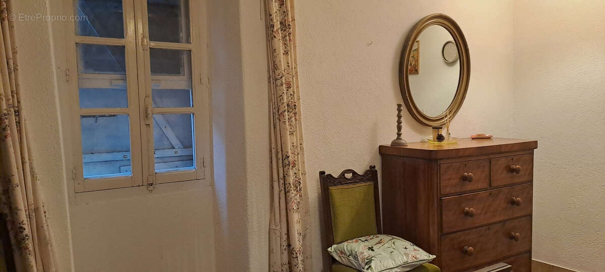 Maison à PEGAIROLLES-DE-L'ESCALETTE