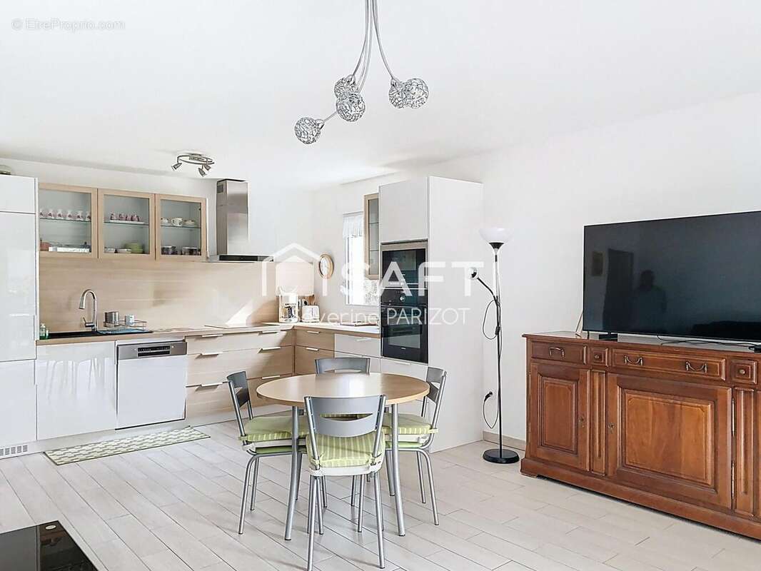 Photo 3 - Appartement à LE PLESSIS-TREVISE