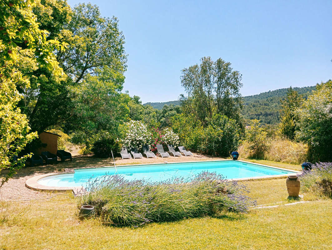 Maison à VILLECROZE