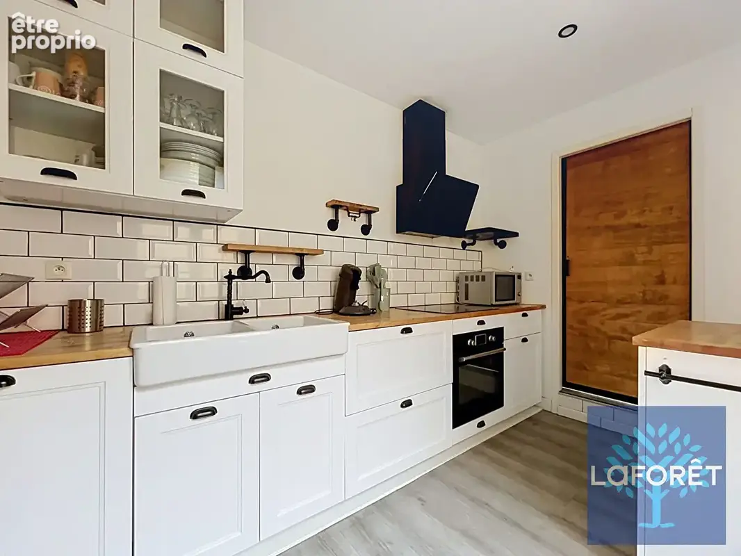 Appartement de caractère de 74 m² en plein coeur de Dax - photo 2