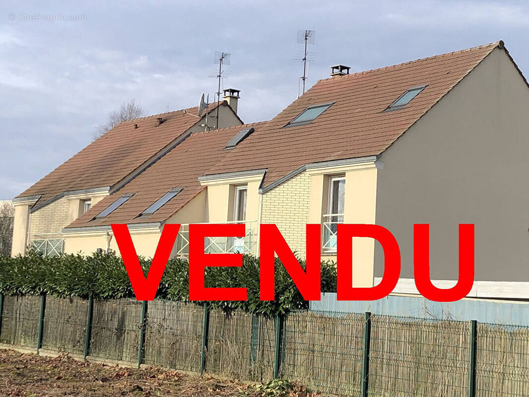 Maison à TOUSSUS-LE-NOBLE