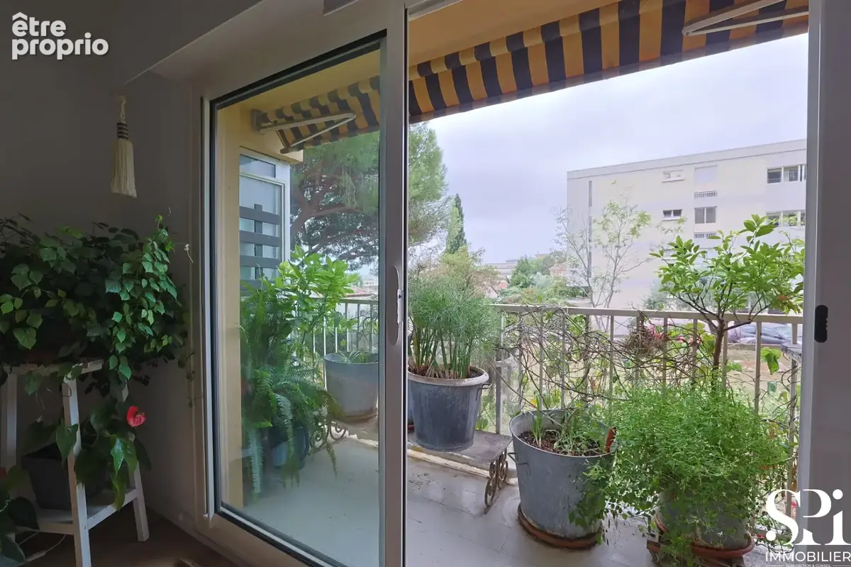 Appartement T3 68 m2 avec balcon   Toulon Siblas   À vendre - photo 3
