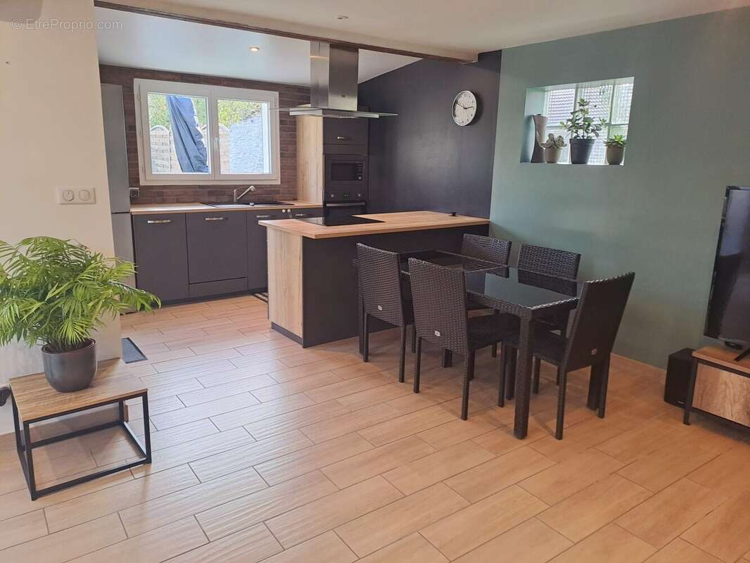 Maison à LE PASSAGE