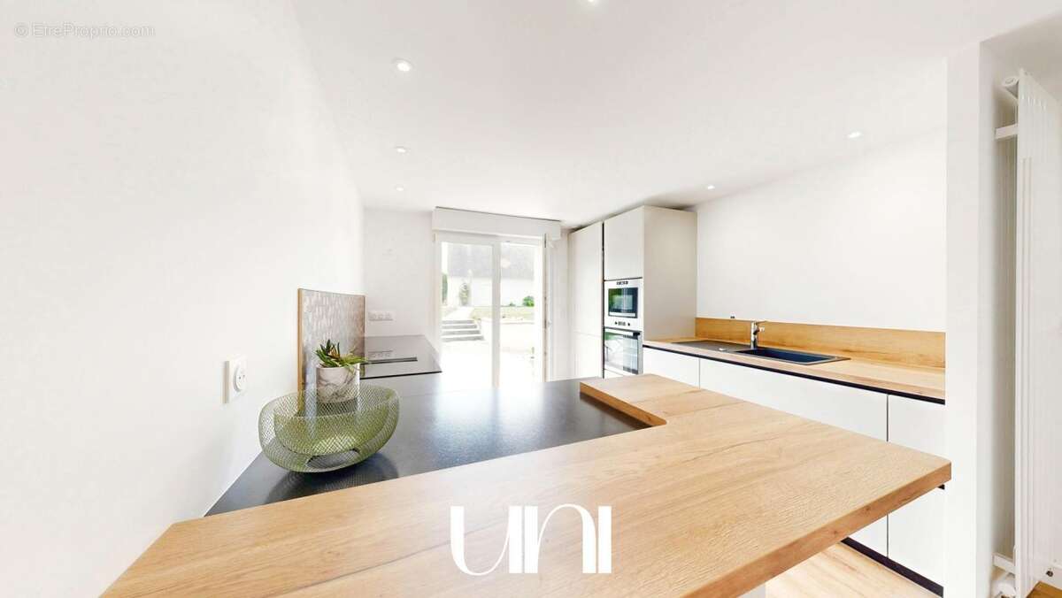 Maison à JUAYE-MONDAYE