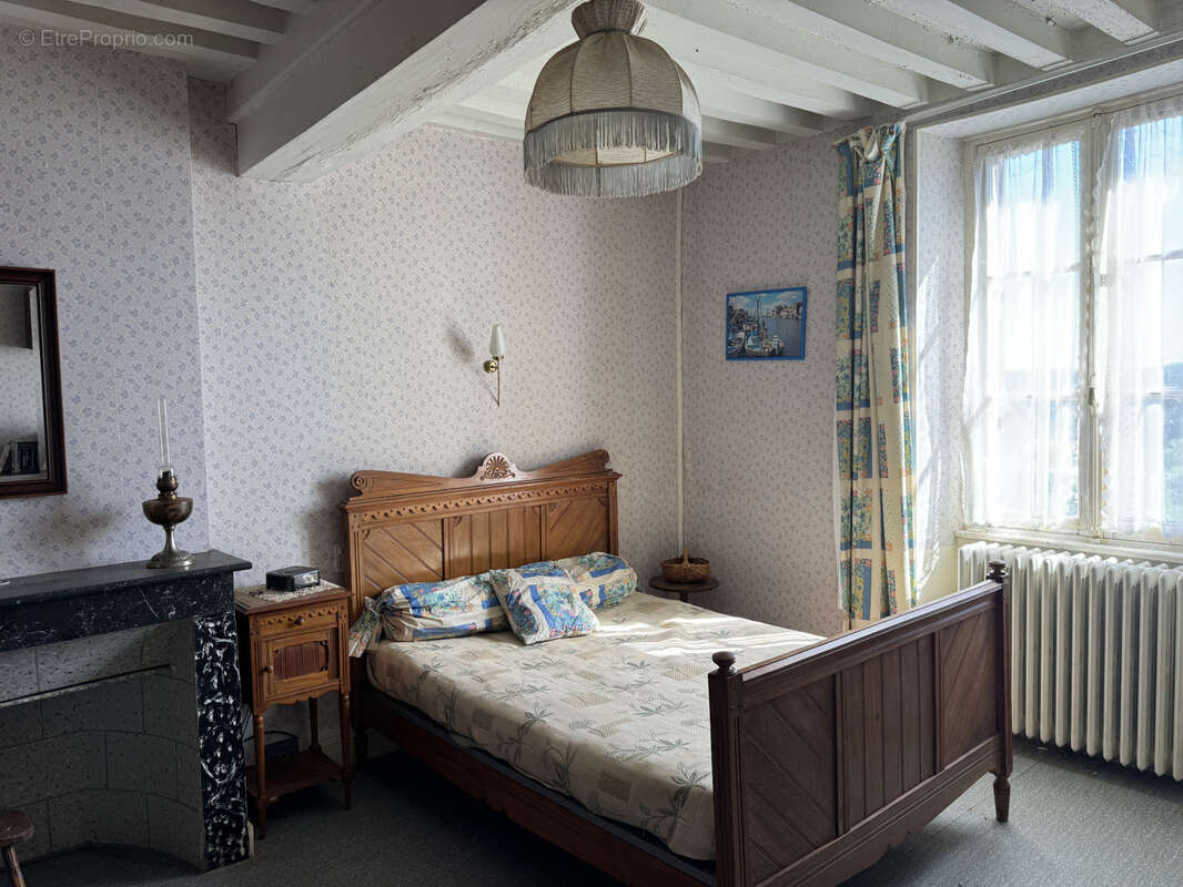 Maison à LORMES