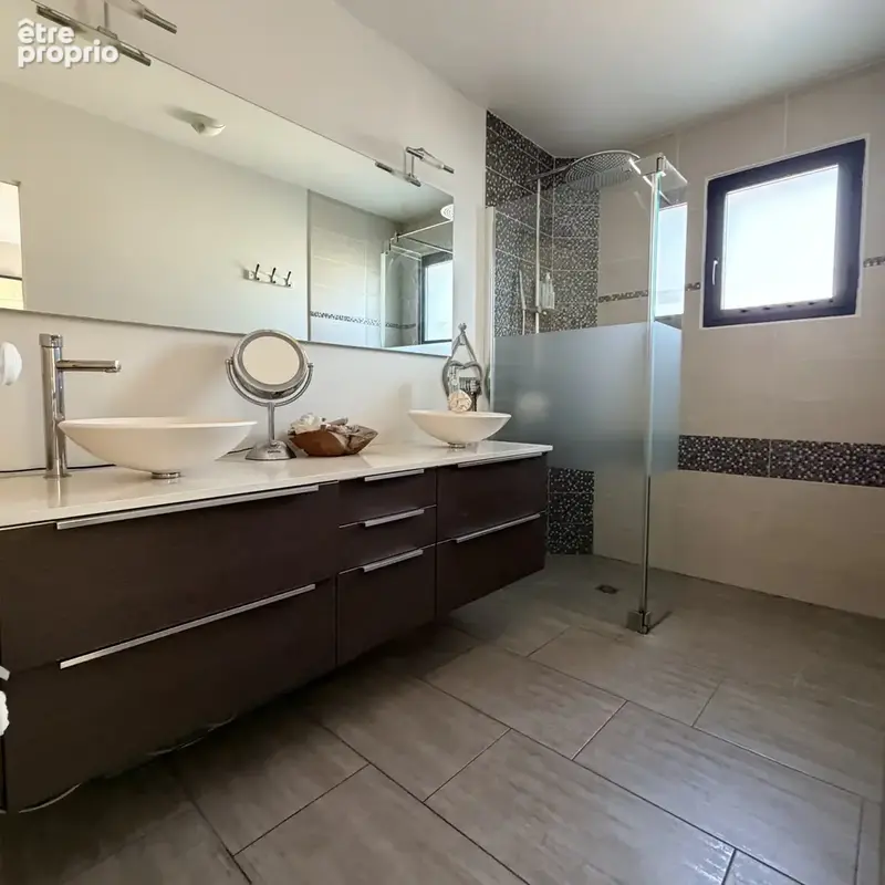 A vendre saint-julien-les-villas maison 254,67m2 5 suites parentales piscine jardin 987m2 - photo 20