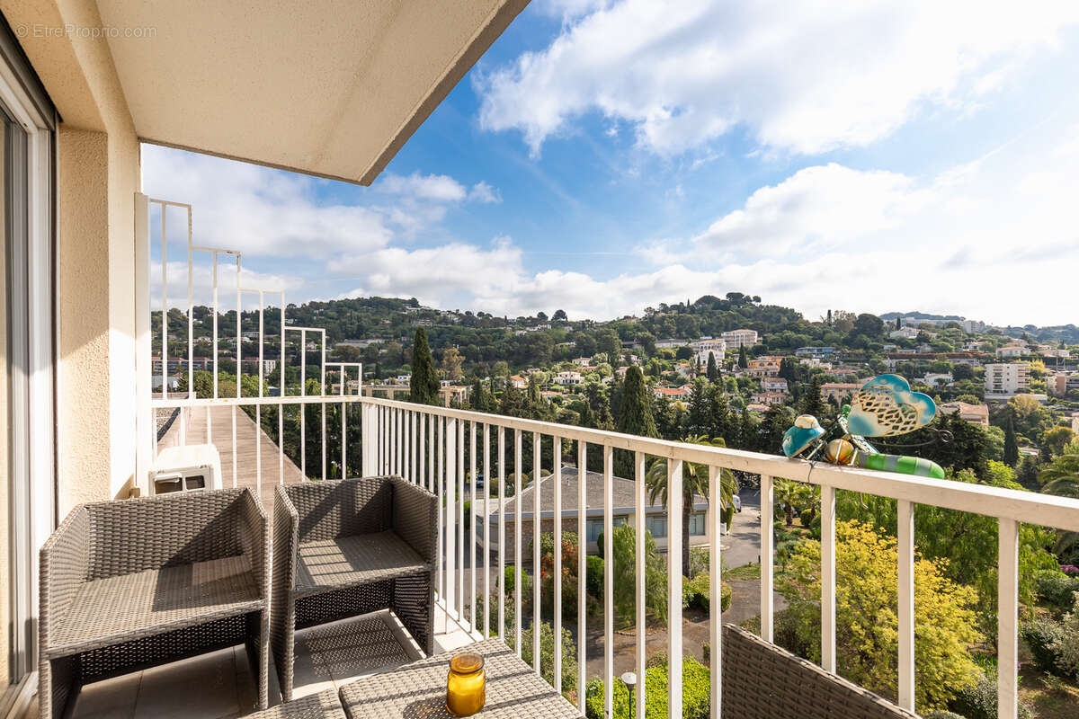 Appartement à LE CANNET