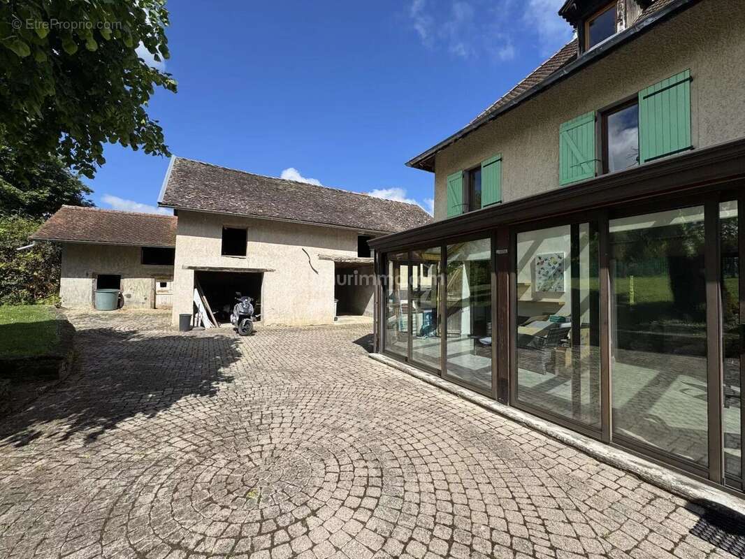 Maison à VIGNIEU