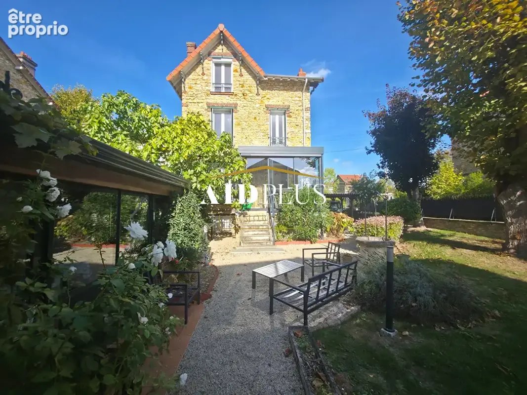Le charme d'antan et le confort moderne pour cette meulière - photo 1