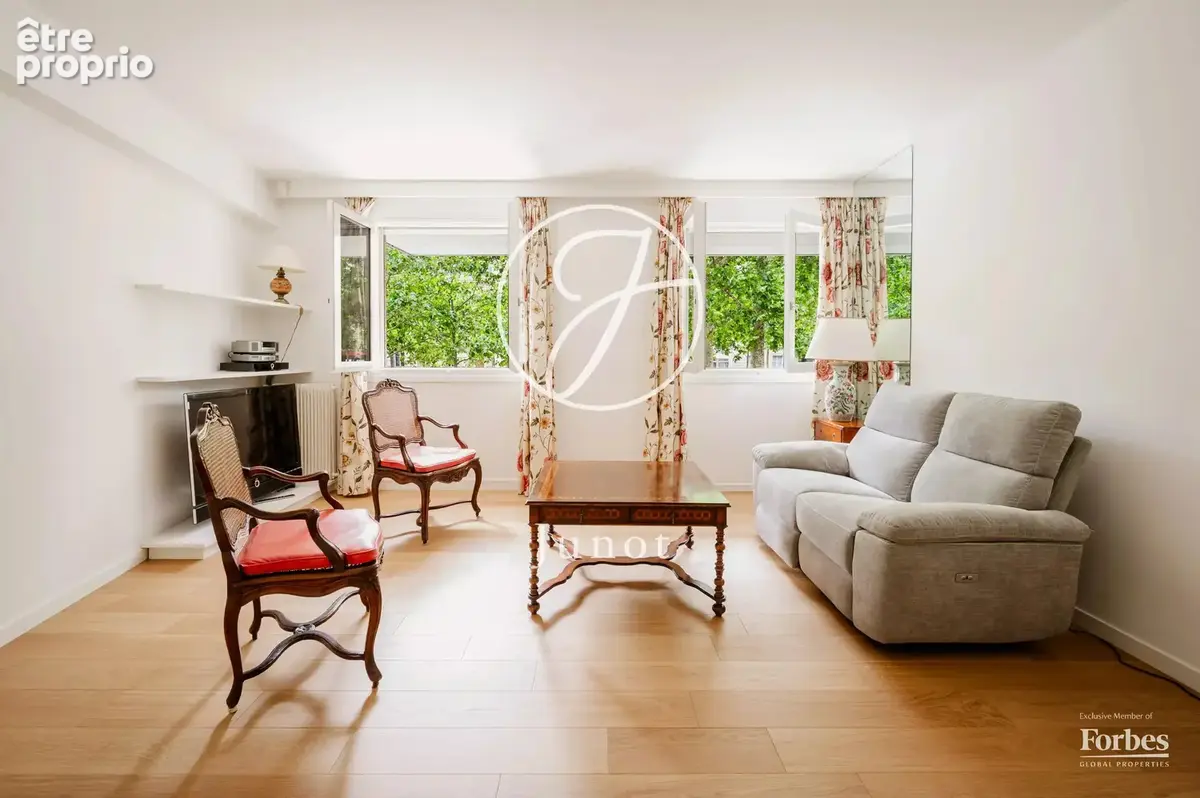 Paris 7e - BRETEUIL / PLACE VAUBAN - Appartement - 3 pièces - 81,16m² Carrez - 2 chambres - photo 4