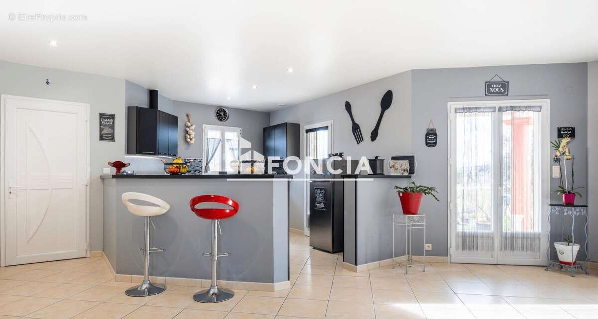 Maison à SAINTE-LIVRADE-SUR-LOT